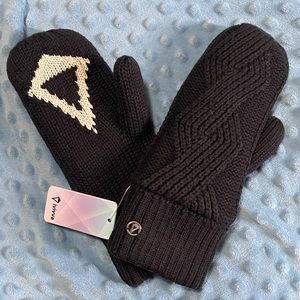 🤍🖤 New Ivivva by Lululemon Glow Warm Up Reflective Mittens 🖤🤍